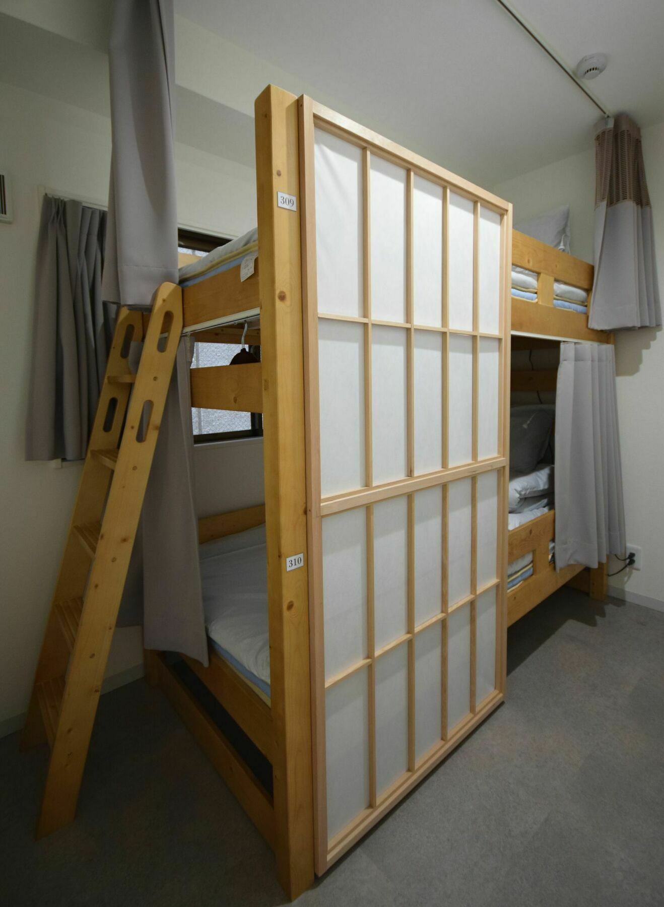 Osaka Ya Namba Hostel Bagian luar foto