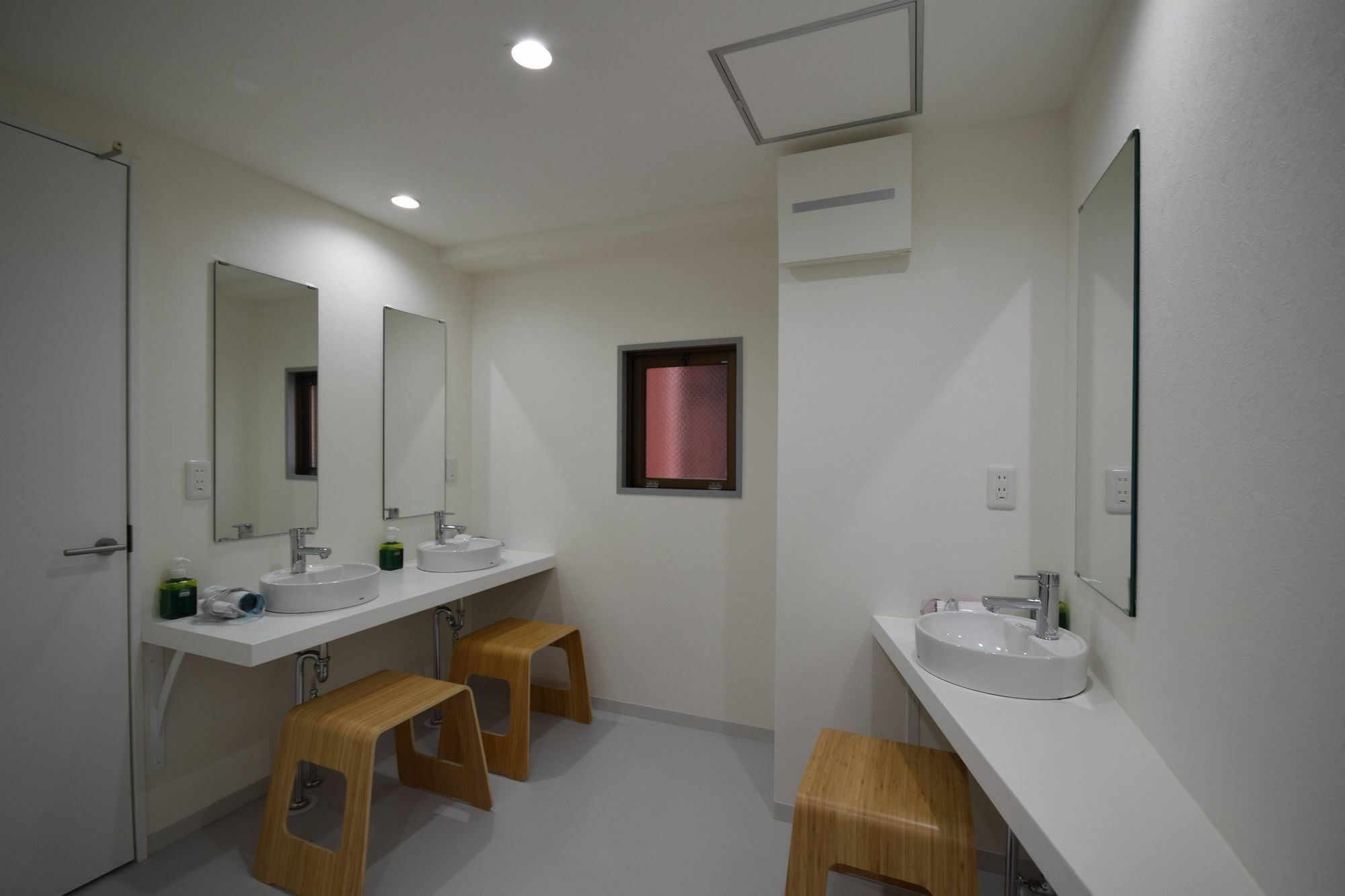 Osaka Ya Namba Hostel Bagian luar foto